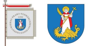 Na nowym sztandarze miasta znajdą się słowa "Wierni, prawi, niewzruszeni Sądeczanie” zamiast jak dotąd „Bóg-Honor-Ojczyzna”.