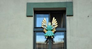 Instalacja z Pijarskiej nie obraziła uczuć. Definitywnie.