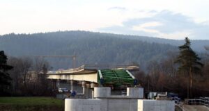 Most na Łubince później niż zapowiadał prezydent