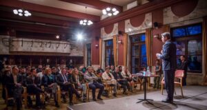 WYBORY PREZYDENCKIE 2015: Janusz Palikot i pusty Bronkobus