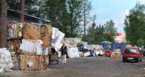 W skupie makulatury i złomu przy ul. Głowackiego w Nowym Sączu