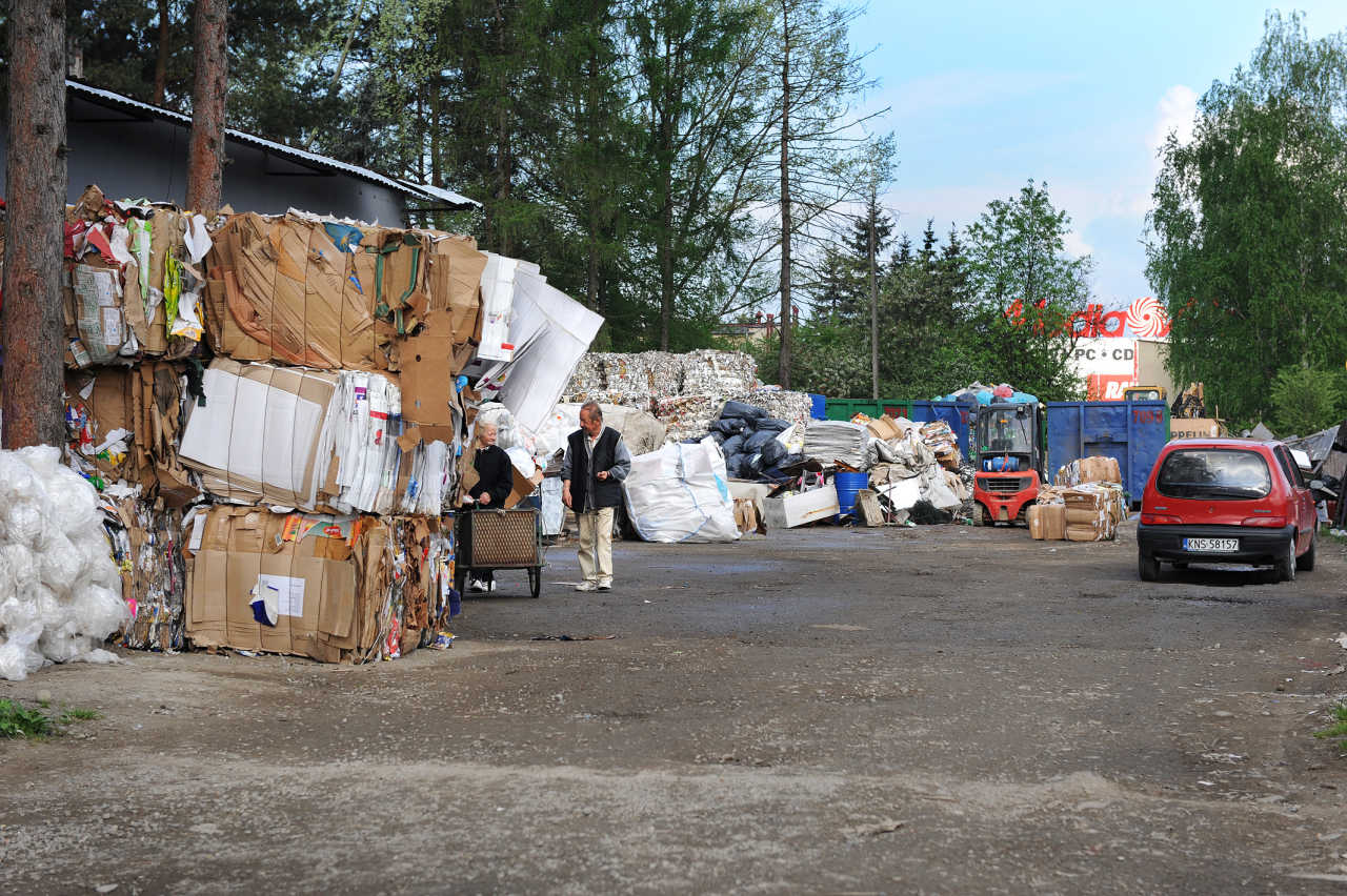 W skupie makulatury i złomu przy ul. Głowackiego w Nowym Sączu
