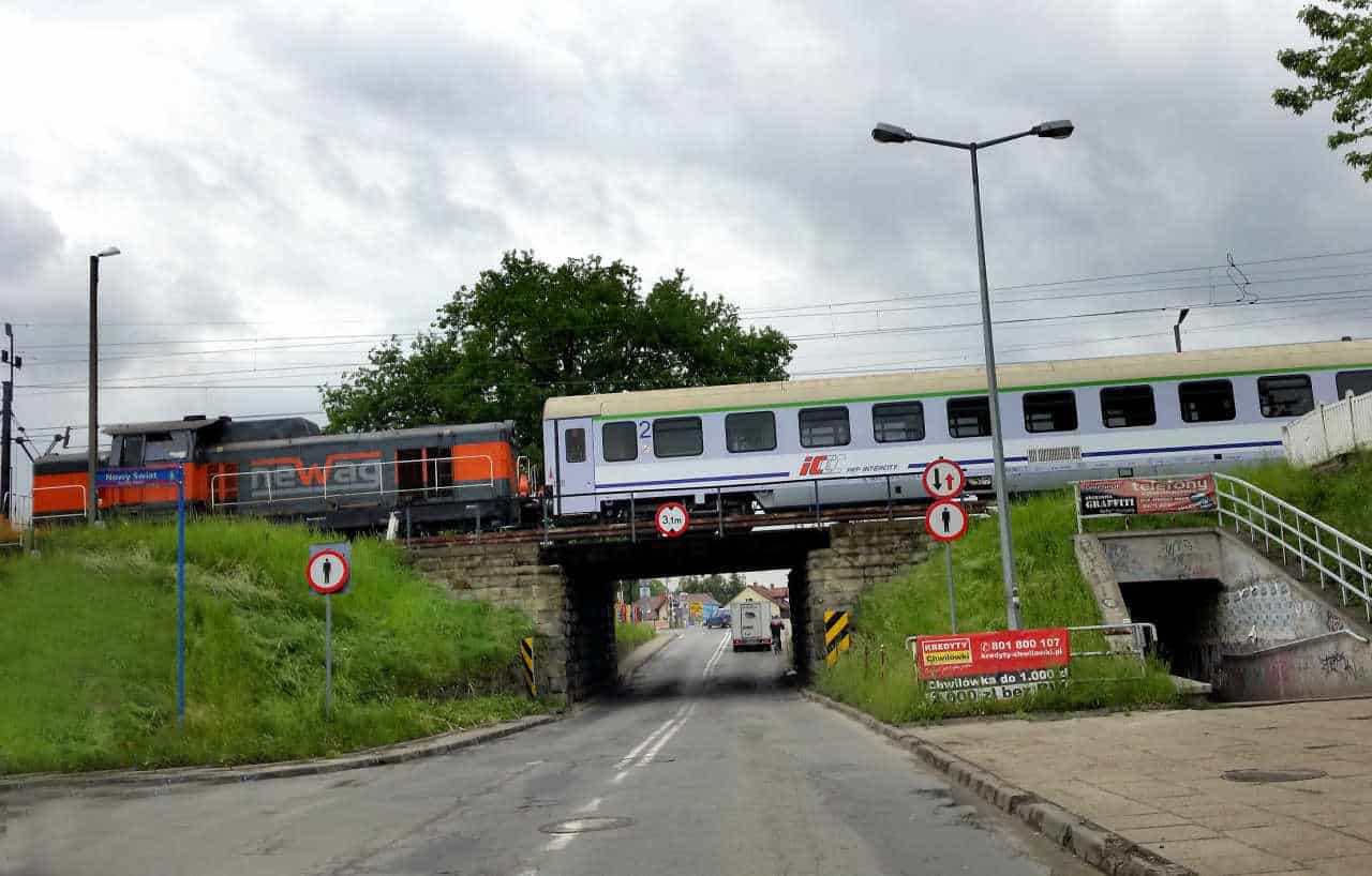 wiadukt nad ulicą Kolejową w Nowym Sączu, stan z 2015