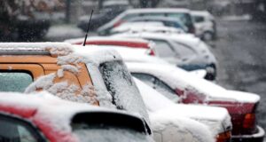 Pierwszy śnieg. Policja apeluje o rozwagę