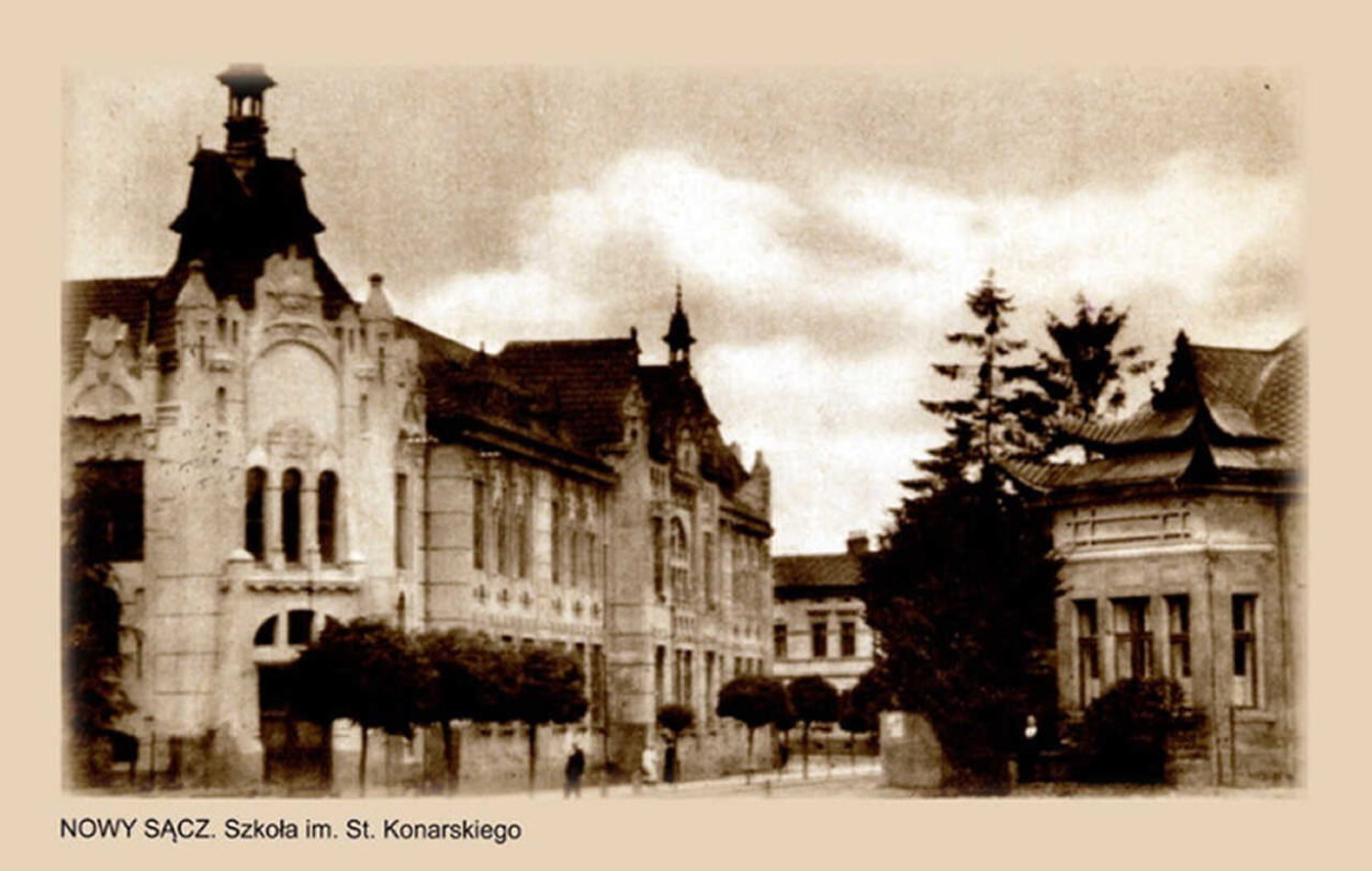 Lata 30 XX w. Ul. Staszica. Widok na Ciuciubabkę i fragment chińskiego domku