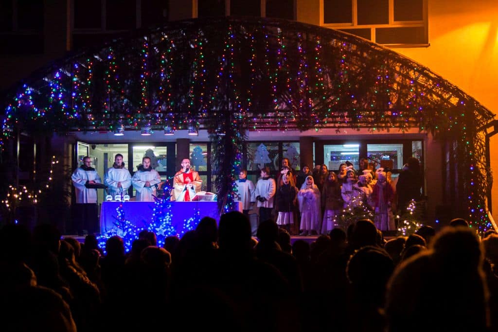 pasterka na osiedlu Nawojowska Nowy Sącz fot. Maciej Kwolek