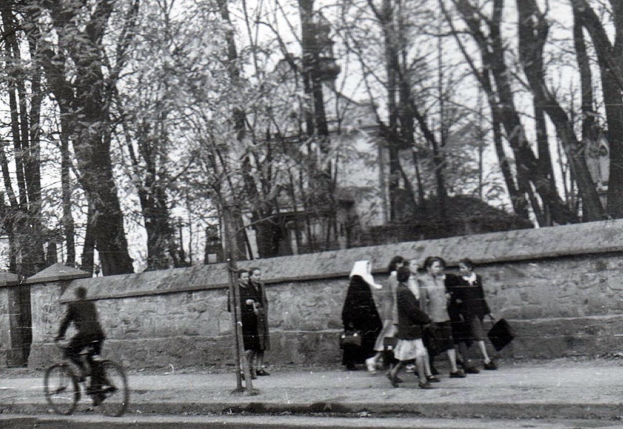 kościół na Starym Cmentarzu w Nowym Sączu