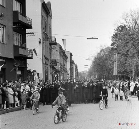 pochody 1-majowe, Nowy Sącz ul. Jagiellońska