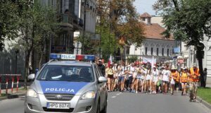 Diecezjalne Spotkanie Młodych 2016 - pielgrzymka na ulicy Jagiellońskiej