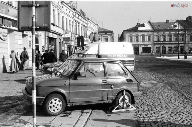 samochody lat 90 mały fiat