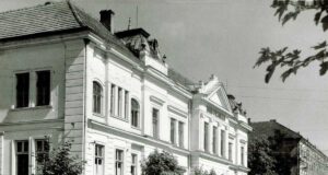 Nowy Sącz – Kino Przyjaźń – pocztówka z lat 50. XX w.
