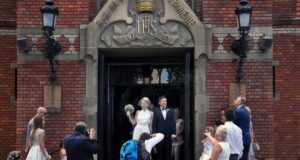 2 lipca 2017, godz. 14:40. kościół Kolejowy przy ul. Zygmuntowskiej. Ślub Kasi i Piotra