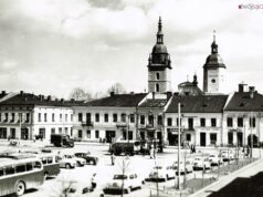 rynek Nowego Sącza w drugiej połowie lat 50. XX w.