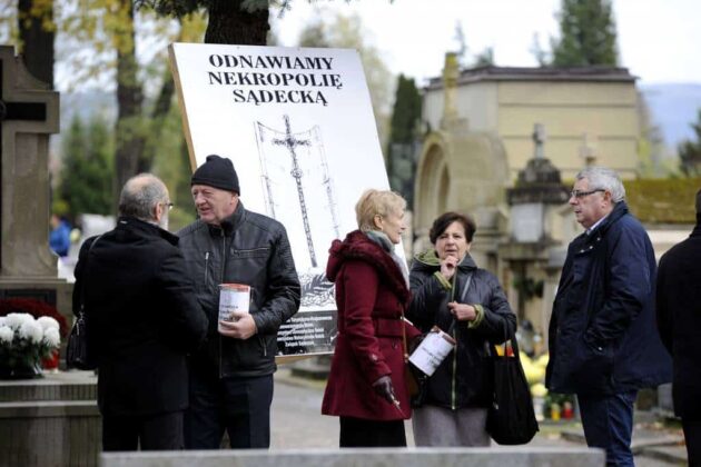 1 listopada 2017. Wszystkich Świętych. Cmentarz komunalny w Nowym Sączu