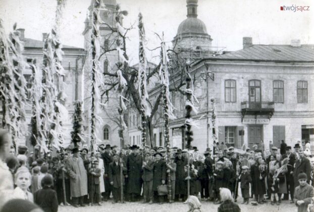 Nowy Sącz prawdopodobnie 1956 rok - Niedziela Palmowa
