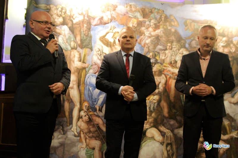 Konieczek podarował miastu cenny album
