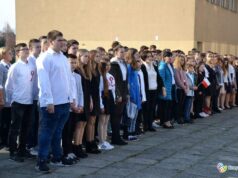 Zaśpiewali Mazurka Dąbrowskiego w ramach „Rekordu dla Niepodległej”