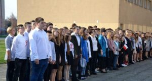 Zaśpiewali Mazurka Dąbrowskiego w ramach „Rekordu dla Niepodległej”