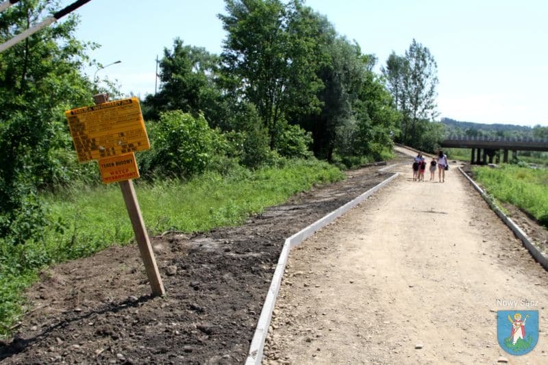 Projekt Centra Aktywnego Wypoczynku. Budowa ścieżki pieszo-biegowo-rowerowej nad Kamienicą