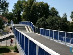 Kładka nad ul. Nawojowską wreszcie wyremontowana