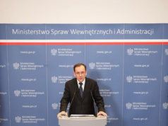 Szef MSWiA: przedłużenie zamknięcia granic do 13 kwietnia