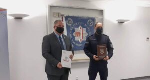 Zespół Szkół nr 2 im. Sybiraków i Komenda Miejska Policji podpisały porozumienie o współpracy powstaje klasa policyjna. Zespół Szkół nr 2 im. Sybiraków i Komenda Miejska Policji w Nowym Sączu podpisały porozumienie o współpracy