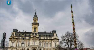 Na rynku stanęła palma wielkanocna