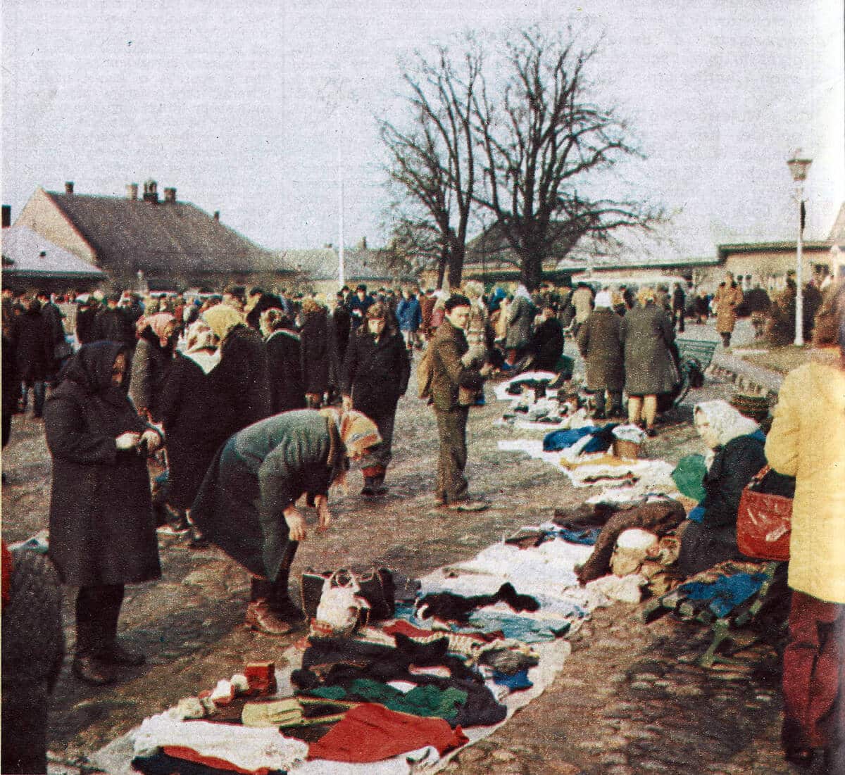 IMT - Ilustrowany Magazyn Turystyczny Światowid 1975. Stary Sącz targ