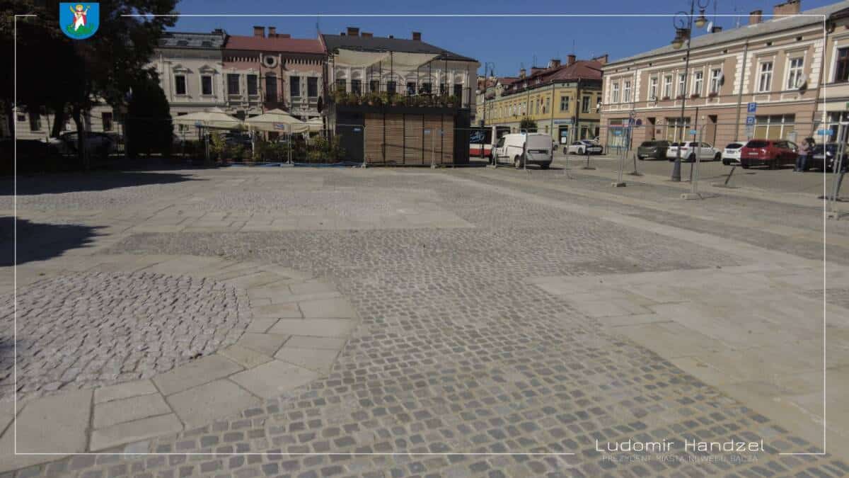 Nowy Sącz rynek obrys dawnego ratusza