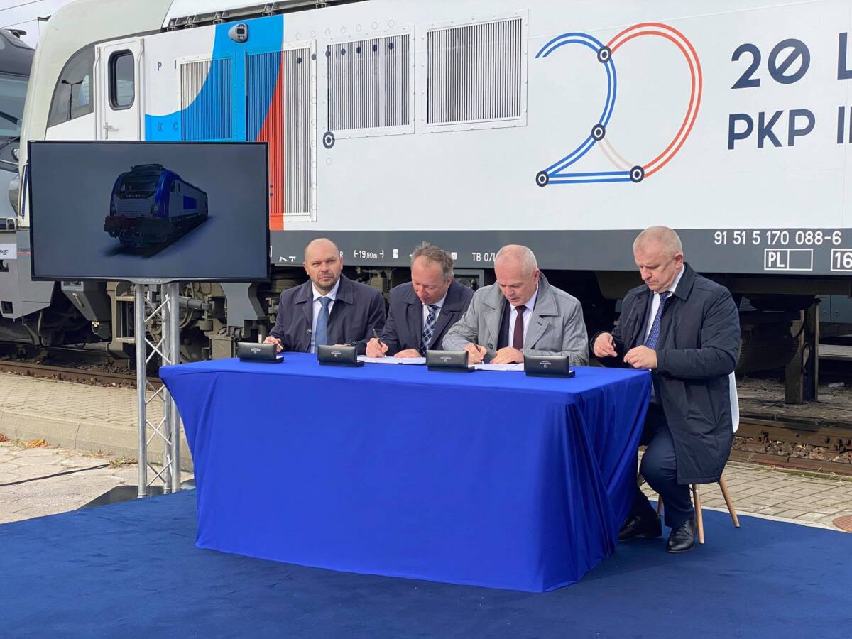 lokomotywa wielosystemowa Newag dla PKP Intercity