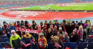 Młodzi piłkarze na meczu reprezentacji w Chorzowie