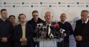 Radni klubów proprezydenckich: przewodnicząca Rady znowu łamie prawo