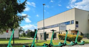 Przybywa hulajnóg do wynajęcia. Po Blinkee do Nowego Sącza wjechał Bolt