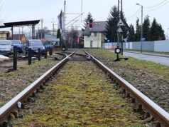 Przygotowania do przebudowy linii Chabówka – Nowy Sącz idą powoli. Ogłoszono przetarg na modernizację kolejnych 10 kilometrów