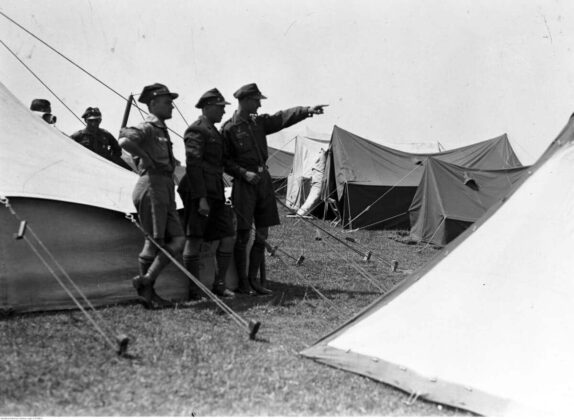 Obóz harcerski w lipcu 1933 w Nowym Sączu fot. NAC