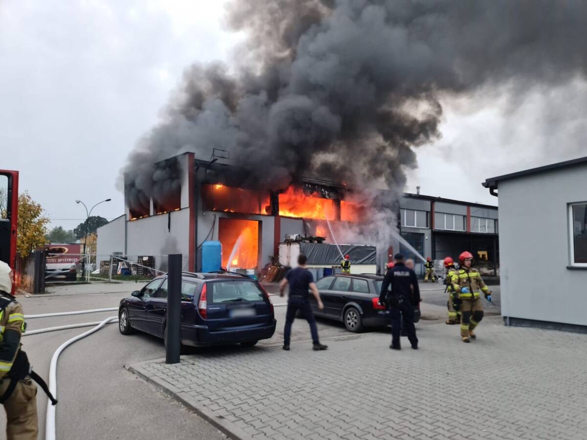 pożar ul. Magazynowa 2 Nowy Sącz 24.10.2023