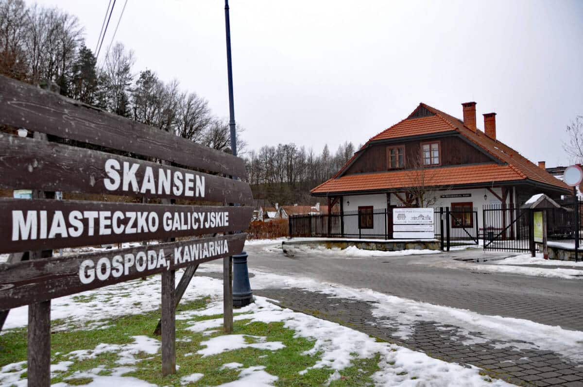 Miasteczko Galicyjskie przetarg na hotel karczmę i kawiarnię