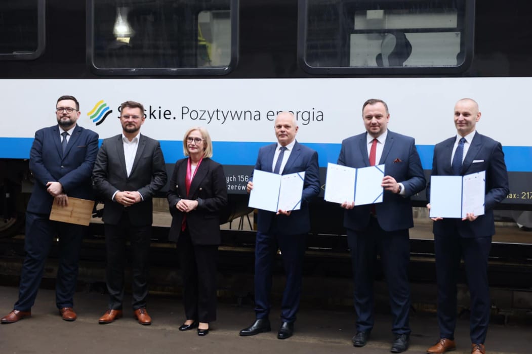 pociągi dla Kolei Śląskich umowa z Newag S.A.