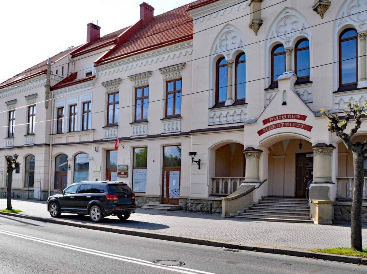 Dom Robotniczy zdjęcia Nowy Sącz ul. Zygmuntowska
