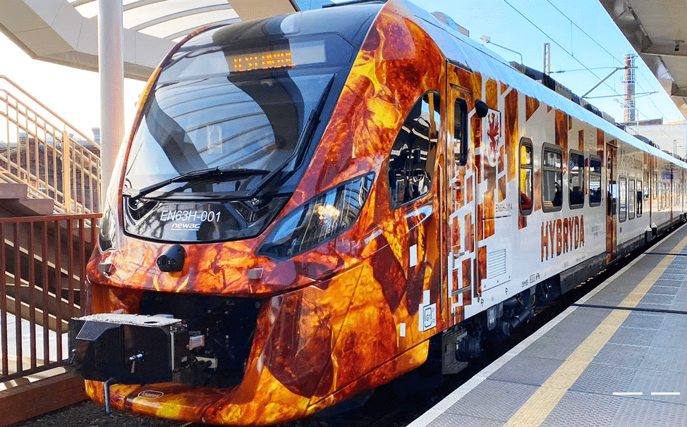 PKP Intercity kupuje za 3,4 mld zł od Newag-u 35 hybrydowych zespołów trakcyjnych