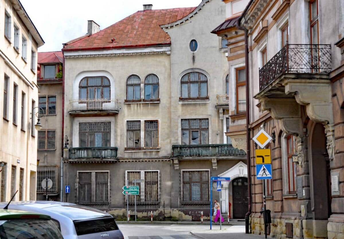 opuszczona kamienica przy Szwedzkiej w Nowym Sączu