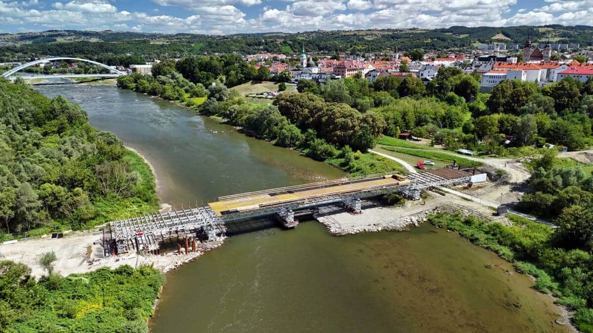 budowa mostu kolejowego na Dunajcu w Nowym Sączu