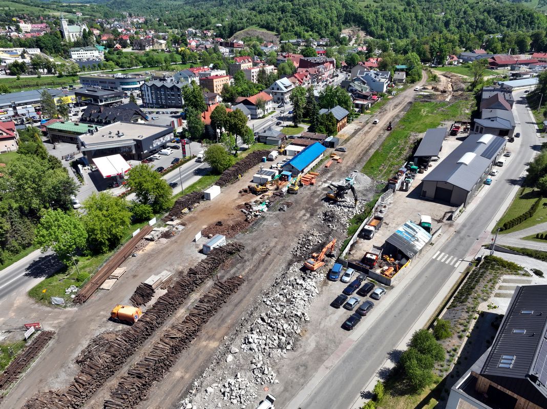 PKP Polskie Linie kolejowe wypowiedziały firmie Strabag umowę na modernizację linii kolejowej nr 104 na odcinku Rabka Zaryte - Mszana Dolna