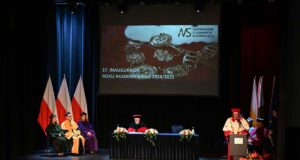 Akademia Nauk Stosowanych w Nowym Sączu rozpoczęła rok akademicki 2024/2025 ANS Nowy Sącz inauguracja roku akademickiego 2024/2025