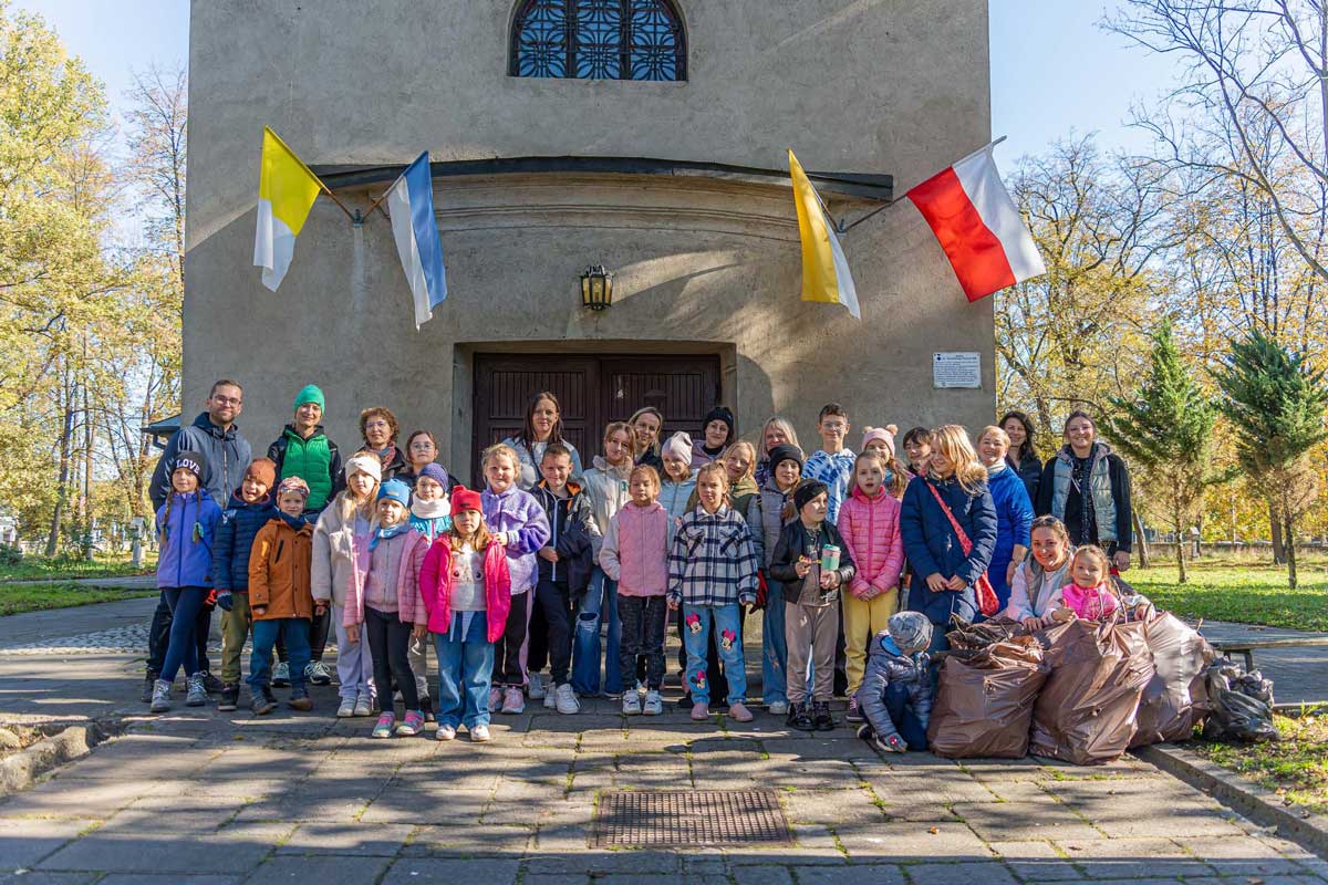 IX społeczne sprzątanie Starego Cmentarza