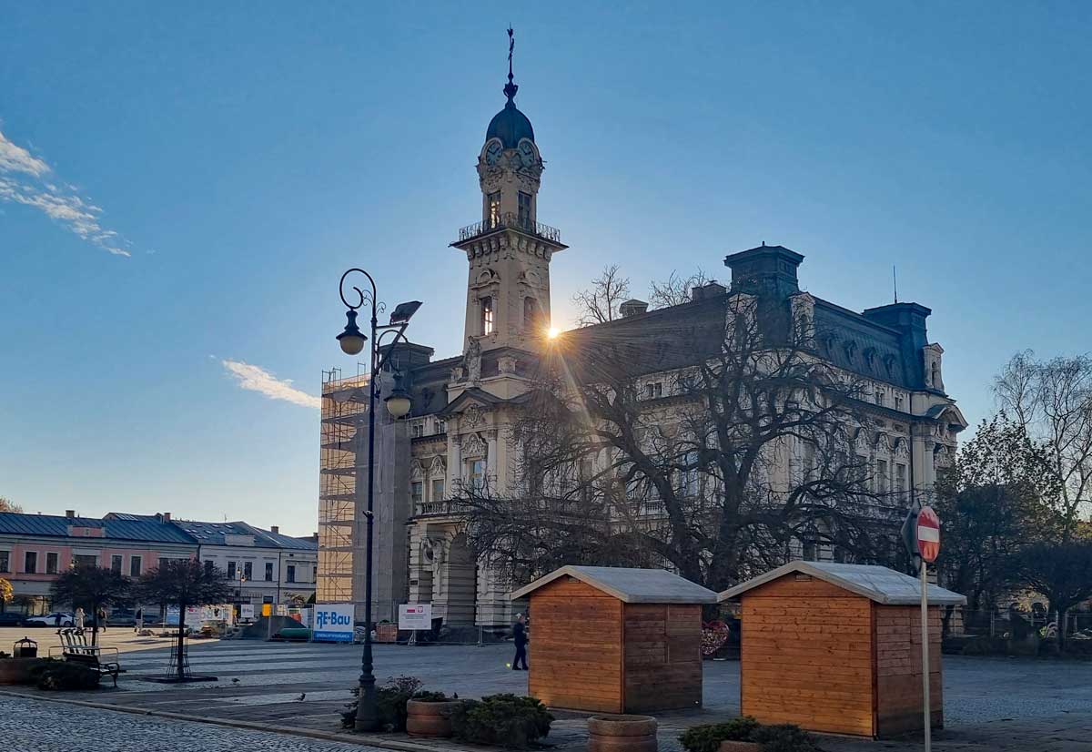 Ratusz w Nowym Sączu 17 listopada 2024. Fot. Twój Sącz