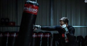 Najpopularniejsze błędy przy doborze rękawic MMA. Zobacz porady! Najpopularniejsze błędy przy doborze rękawic MMA. Zobacz porady!