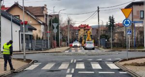 ul. Traugutta i mini rondo w Nowym Sączu