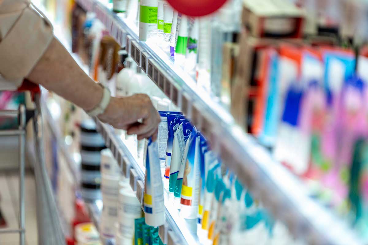 Chemia gospodarcza, art. tłuszczowe i warzywa obecnie najbardziej drenują portfele Polaków - indeks cen w sklepach grudzień 2024