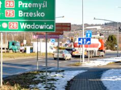 Rondo Solidarności w Nowym Sączu. System RedLight rejestrujący przejazd na czerwonym świetle działa tu od 2023 roku